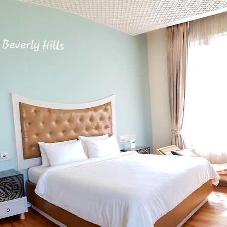 The Beverly Hills Hotel Nakhon Ratchasima Exterior photo